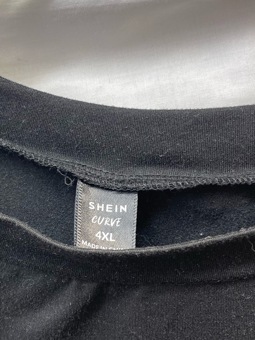 Shein Black Curve Crewneck Tee With White Neckline Lining Sz 4x View 3